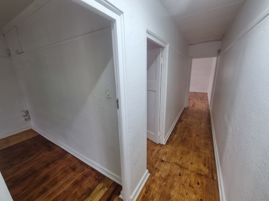 To Let 2 Bedroom Property for Rent in Lansdowne Western Cape